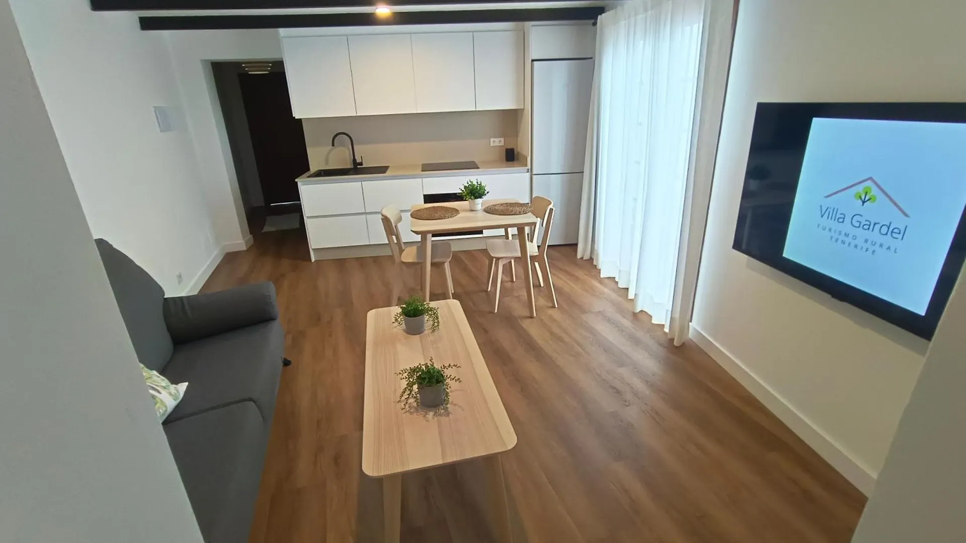 Apartment Gardel Suite Icod De Los Vinos Spain